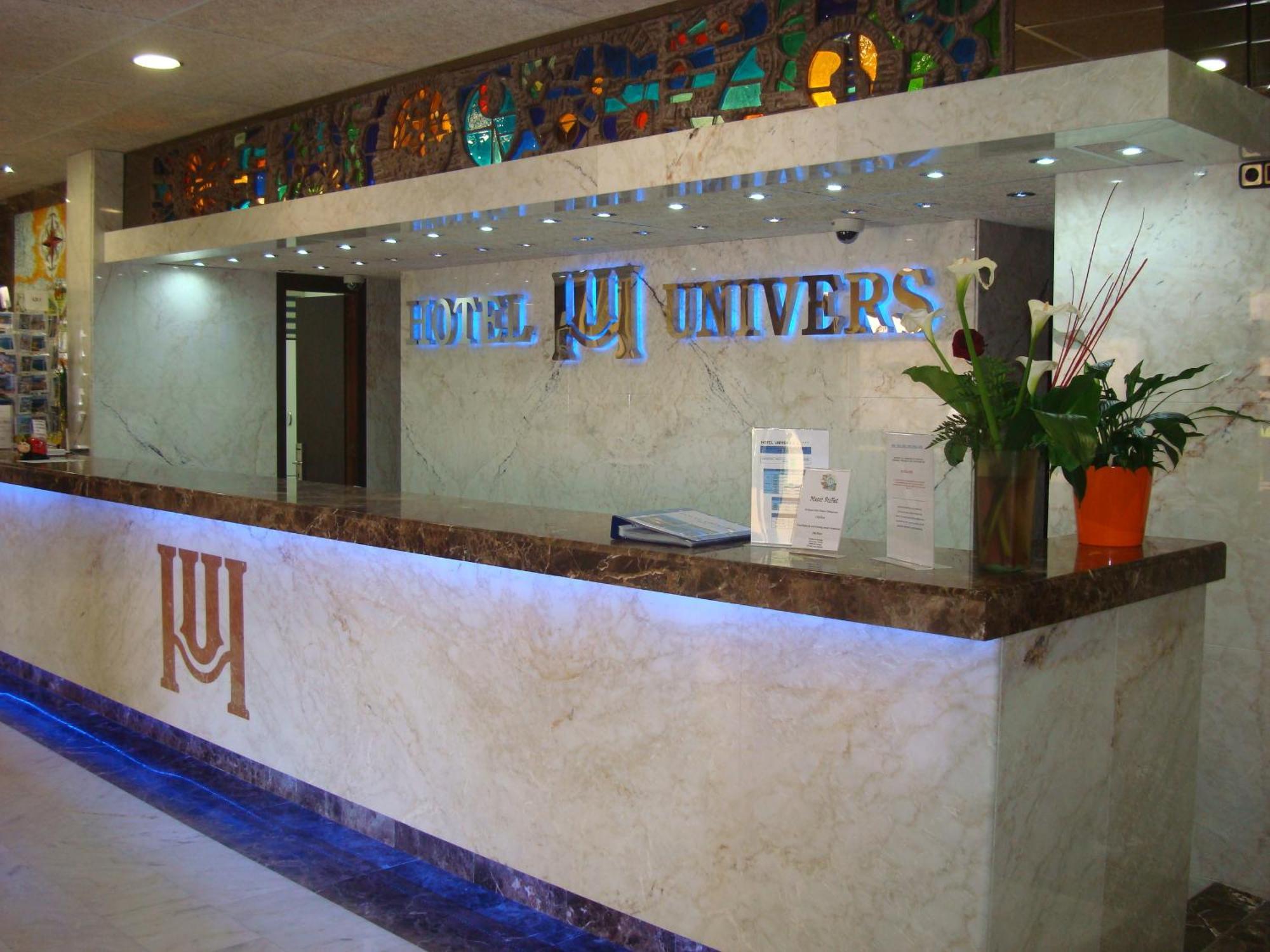 רוזס Hotel Univers מראה חיצוני תמונה