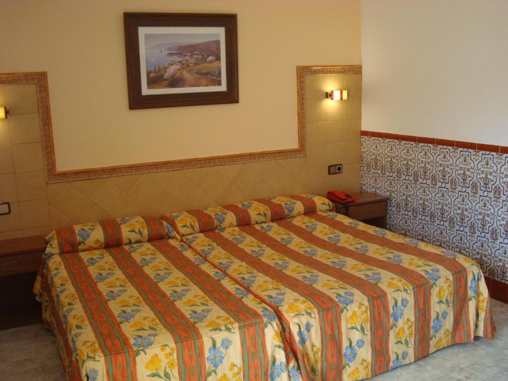 רוזס Hotel Univers חדר תמונה