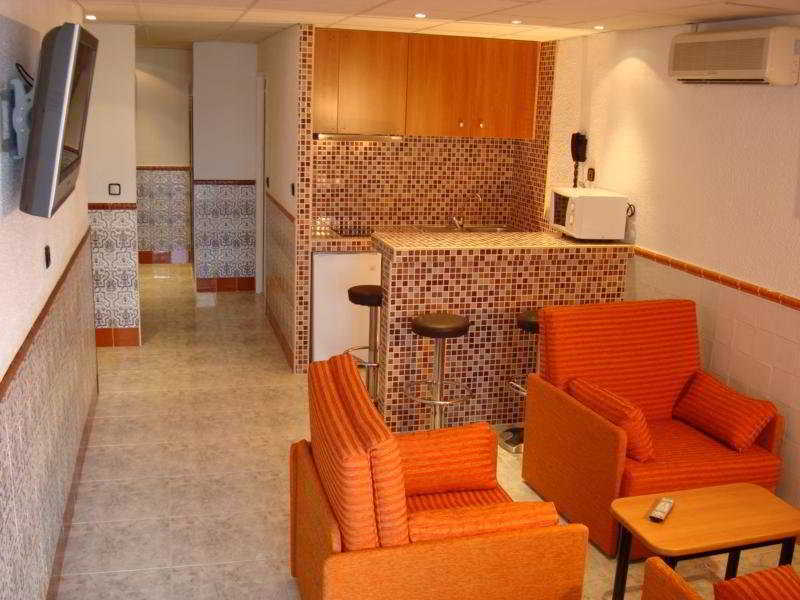 רוזס Hotel Univers מראה חיצוני תמונה